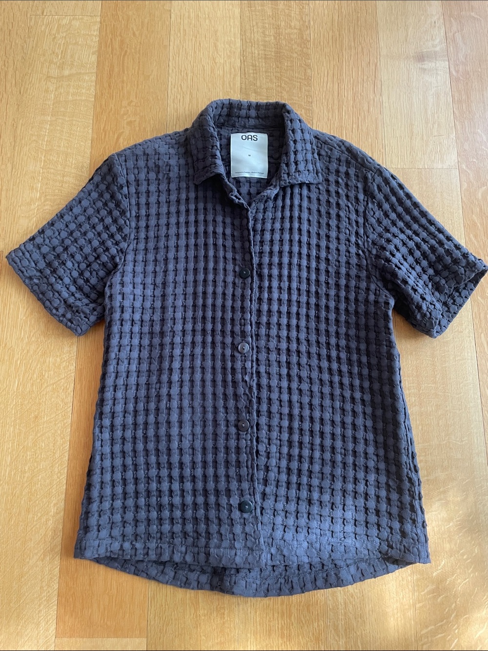 OAS Dark Charcoal Textured Short-Sleeve Button Down Shirt